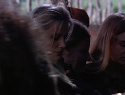 extant_XenaWarriorPrincess_6x07-TheRheingold_0844