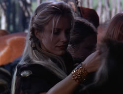 extant_XenaWarriorPrincess_6x07-TheRheingold_0845