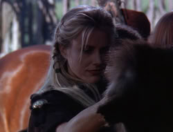 extant_XenaWarriorPrincess_6x07-TheRheingold_0846