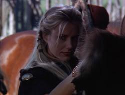 extant_XenaWarriorPrincess_6x07-TheRheingold_0848