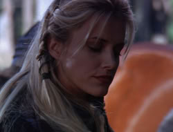 extant_XenaWarriorPrincess_6x07-TheRheingold_0893