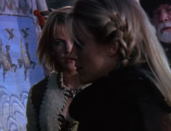 extant_XenaWarriorPrincess_6x07-TheRheingold_0898