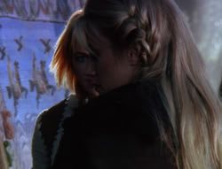extant_XenaWarriorPrincess_6x07-TheRheingold_0899