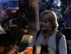 extant_XenaWarriorPrincess_6x07-TheRheingold_0931