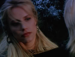 extant_XenaWarriorPrincess_6x07-TheRheingold_0936