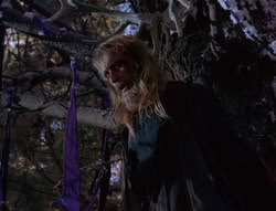 extant_XenaWarriorPrincess_6x07-TheRheingold_0992
