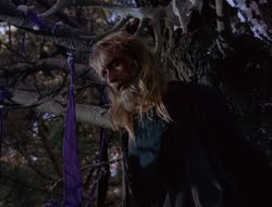 extant_XenaWarriorPrincess_6x07-TheRheingold_0995