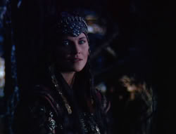 extant_XenaWarriorPrincess_6x07-TheRheingold_0999