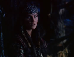 extant_XenaWarriorPrincess_6x07-TheRheingold_1018