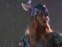 extant_XenaWarriorPrincess_6x07-TheRheingold_1190