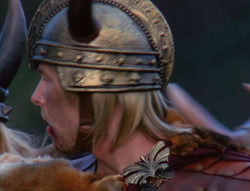 extant_XenaWarriorPrincess_6x07-TheRheingold_1192