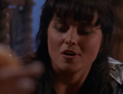 extant_XenaWarriorPrincess_6x07-TheRheingold_1331
