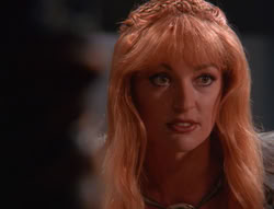 extant_XenaWarriorPrincess_6x07-TheRheingold_1349