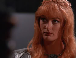 extant_XenaWarriorPrincess_6x07-TheRheingold_1358