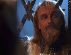 extant_XenaWarriorPrincess_6x07-TheRheingold_1377