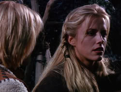 extant_XenaWarriorPrincess_6x07-TheRheingold_1472
