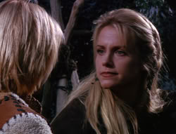 extant_XenaWarriorPrincess_6x07-TheRheingold_1490