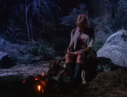 extant_XenaWarriorPrincess_6x07-TheRheingold_1504