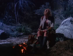 extant_XenaWarriorPrincess_6x07-TheRheingold_1505
