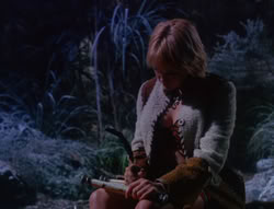 extant_XenaWarriorPrincess_6x07-TheRheingold_1520