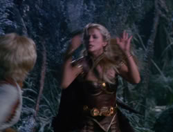 extant_XenaWarriorPrincess_6x07-TheRheingold_1583