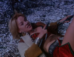 extant_XenaWarriorPrincess_6x07-TheRheingold_1603