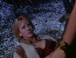 extant_XenaWarriorPrincess_6x07-TheRheingold_1616