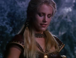 extant_XenaWarriorPrincess_6x07-TheRheingold_1622