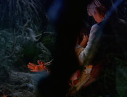 extant_XenaWarriorPrincess_6x07-TheRheingold_1647