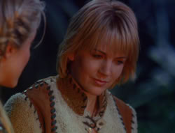 extant_XenaWarriorPrincess_6x07-TheRheingold_1657