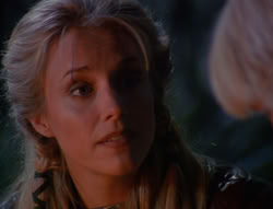 extant_XenaWarriorPrincess_6x07-TheRheingold_1662