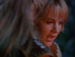 extant_XenaWarriorPrincess_6x07-TheRheingold_1666