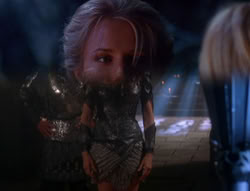 extant_XenaWarriorPrincess_6x07-TheRheingold_1683