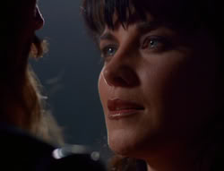 extant_XenaWarriorPrincess_6x07-TheRheingold_1775