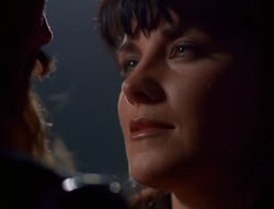 extant_XenaWarriorPrincess_6x07-TheRheingold_1777