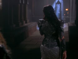 extant_XenaWarriorPrincess_6x07-TheRheingold_1798