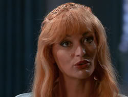 extant_XenaWarriorPrincess_6x07-TheRheingold_1877