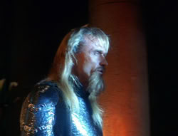 extant_XenaWarriorPrincess_6x07-TheRheingold_1902