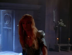 extant_XenaWarriorPrincess_6x07-TheRheingold_1908
