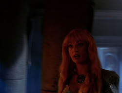 extant_XenaWarriorPrincess_6x07-TheRheingold_1909