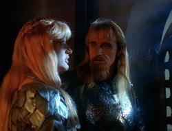 extant_XenaWarriorPrincess_6x07-TheRheingold_1918