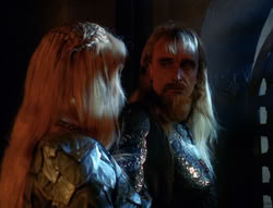 extant_XenaWarriorPrincess_6x07-TheRheingold_1933