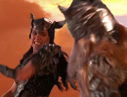 extant_XenaWarriorPrincess_6x07-TheRheingold_2158