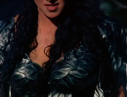 extant_XenaWarriorPrincess_6x07-TheRheingold_2219