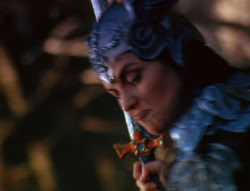 extant_XenaWarriorPrincess_6x07-TheRheingold_2273