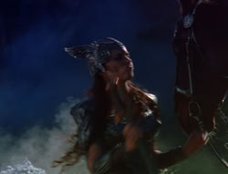 extant_XenaWarriorPrincess_6x07-TheRheingold_2303