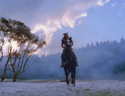 extant_XenaWarriorPrincess_6x07-TheRheingold_2318