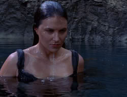 extant_XenaWarriorPrincess_6x07-TheRheingold_2341