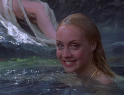 extant_XenaWarriorPrincess_6x07-TheRheingold_2365