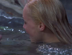extant_XenaWarriorPrincess_6x07-TheRheingold_2378